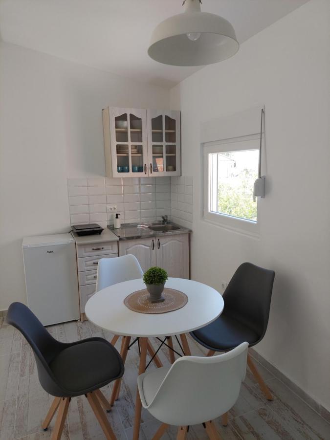 Apartmani.ซูโตมอเร ภายนอก รูปภาพ