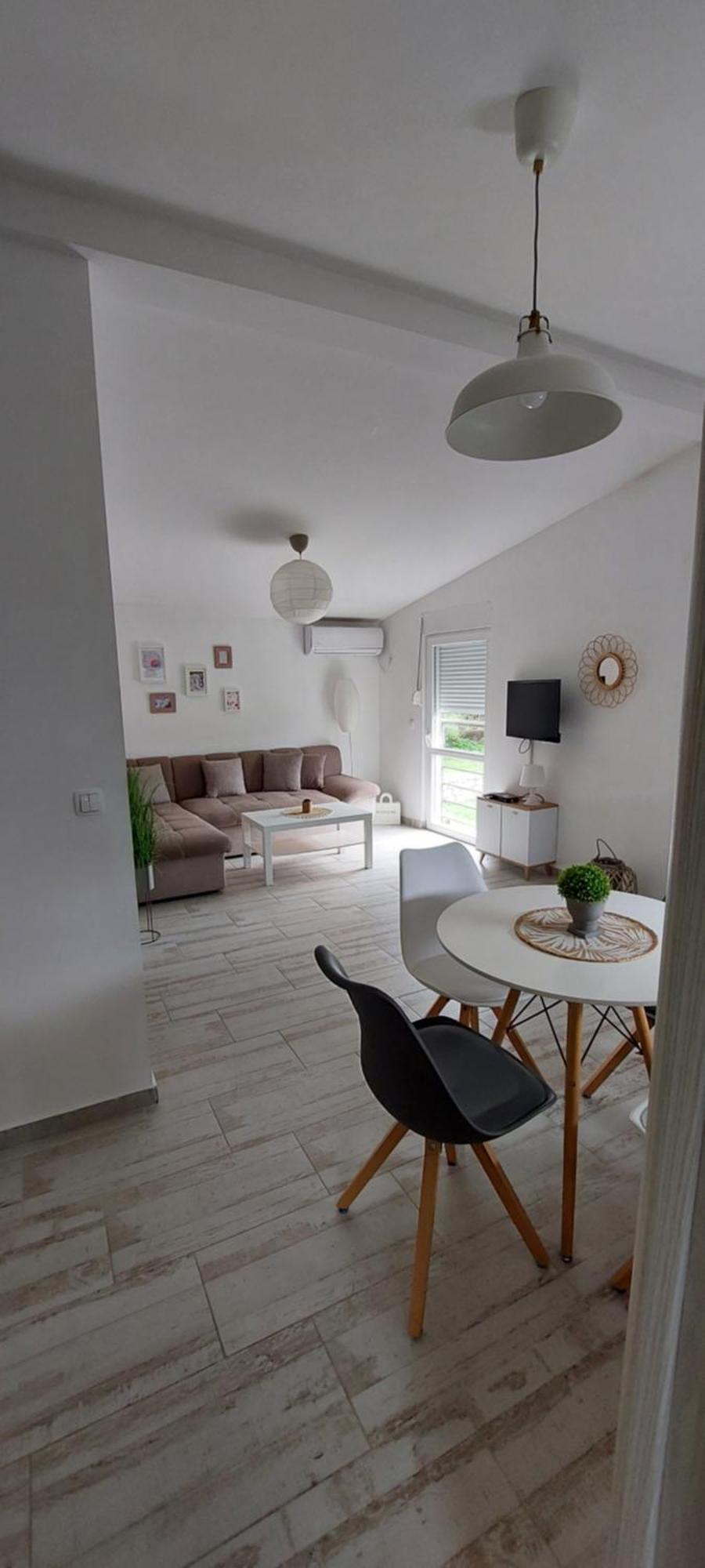Apartmani.ซูโตมอเร ภายนอก รูปภาพ
